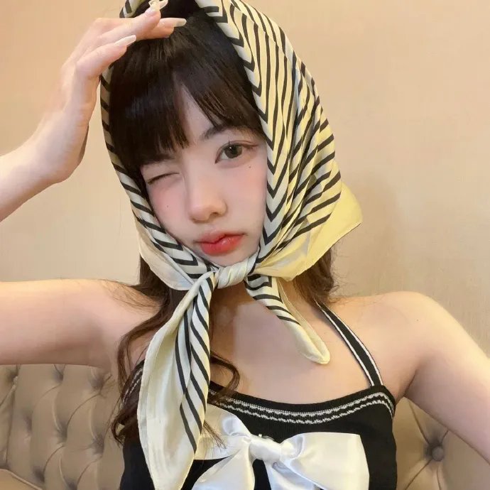 绿茵春色 高清在线观看封面